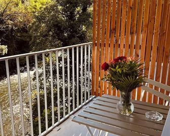 Riverside Apartment - Dornach - Balcón