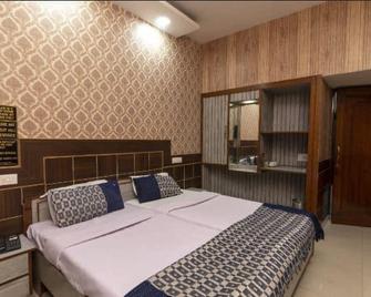 Godwin Hotel - Patiala - Ložnice