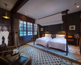Silver Chest Boutique Hotel - Kunming - Bedroom