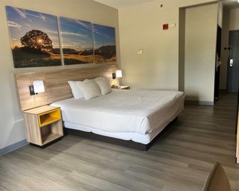 Days Inn by Wyndham Coffeyville - Coffeyville - Habitación