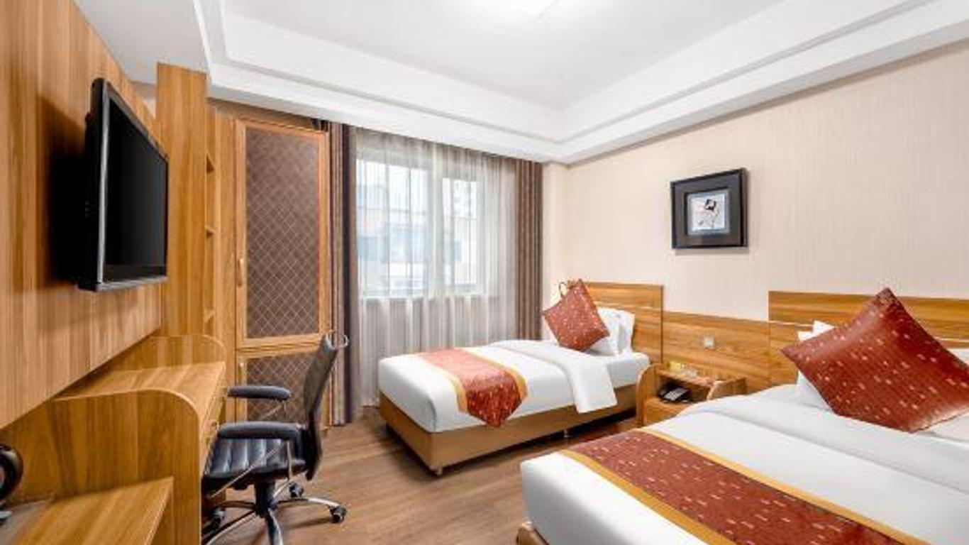Donglong Hotel