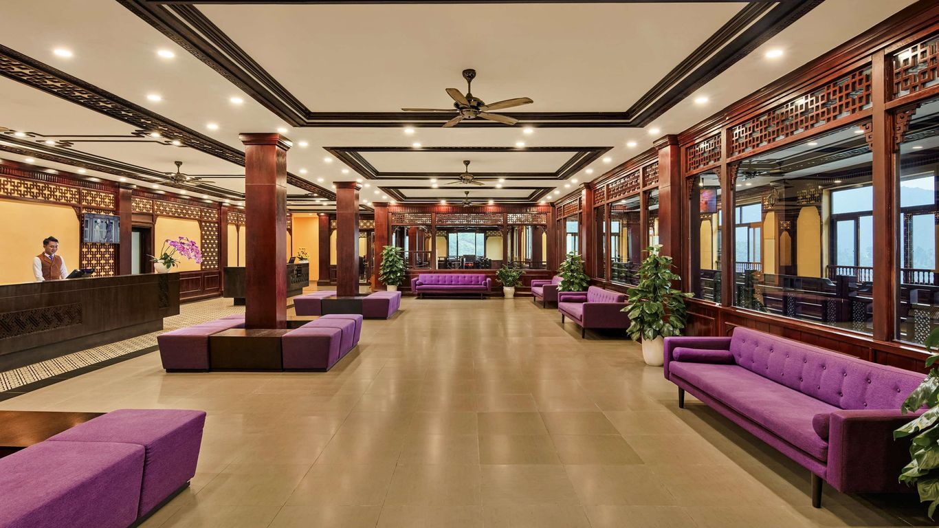 Mercure Danang French Village Bana Hills