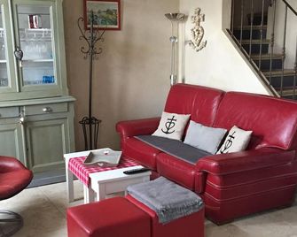 Maison au bord de mer - Saintes-Maries-de-la-Mer - Living room