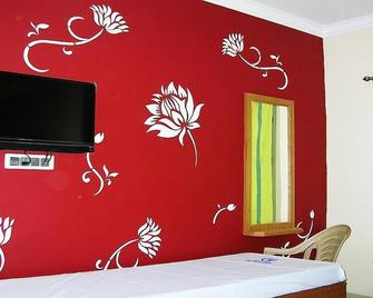 Pujitha Residency - Chittoor - Bedroom