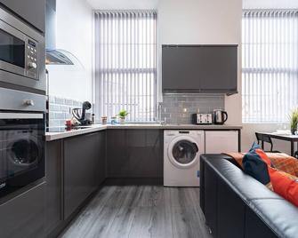 Jesouth Refreshing 1 Bedrm Condo Roomy Comfy Posh - Hull - Cocina