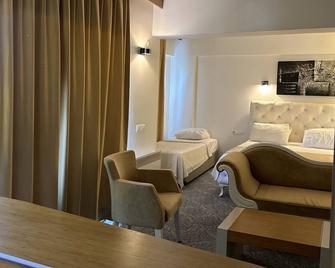 Hotel Egge - Cesme - Habitación