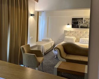 Hotel Egge - Çeşme - Yatak Odası