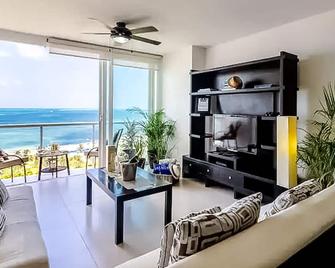 Amara Beachfront Apartments By The Sea - Salvador - Sala de estar