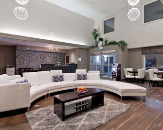 Home Inn and Suites Regina Airport - Regina - Sala de estar