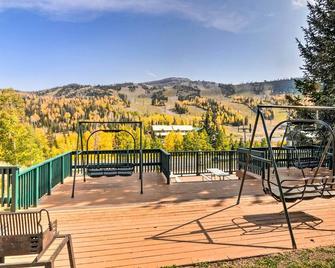 Cozy Studio with Fireplace about 1 Mi to Ski Resort - Brian Head - Balcony