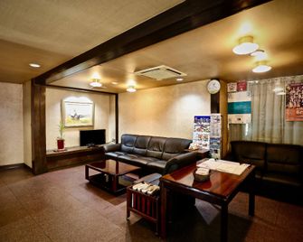 Hotelyama - Nagano - Вітальня