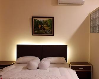 Katalia Tomang - Yakarta - Habitación