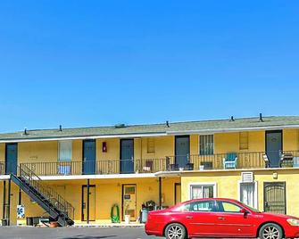 OYO Hotel Jonesboro Near Atlanta Airport - Jonesboro