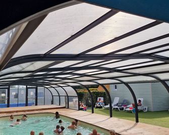 Camping Les P'tites Maisons dans la Prairie - Sallertaine