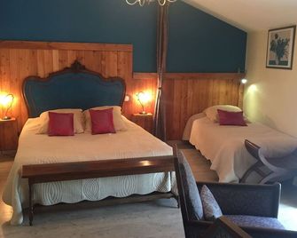 Les Chambres D Hotes Clos Semper Felix - Sainte-Bazeille - Schlafzimmer