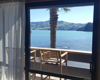 Akaroa Waterfront Motels - Akaroa - Balcony