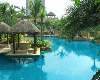 Richwood Garden Hotel - Dongguan - Piscina