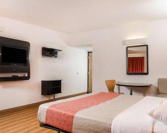 Motel 6 Merced Ca - Merced - Bedroom