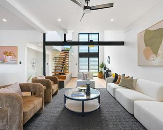 Nature meets Opulence at Aquilae - Blackwall - Lounge