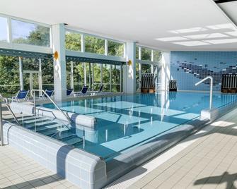 Hotel Schwarzwald Freudenstadt - פרוידנשטאט - בריכה