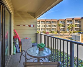 Private Beach Access: Hilton Head Island Condo! - Hilton Head Island - Balcón