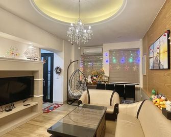 Happy Wind Homestay - Magong City - Living room