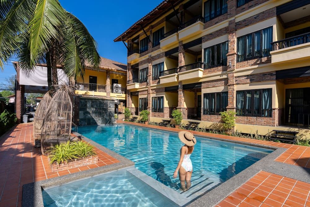 Motive Cottage Resort - Khao Lak - בריכה