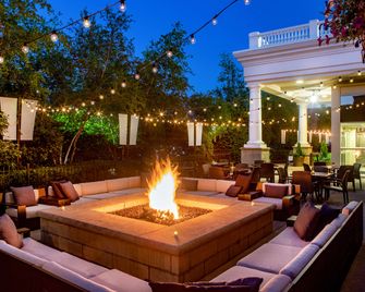 هيلتون كولومبوس / بولاريس - كولومبوس (اوهايو) - شرفة مرصوفة