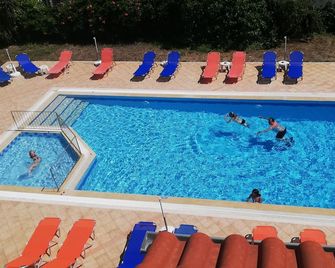 Likourgos beach apartments - Corfu - Pool