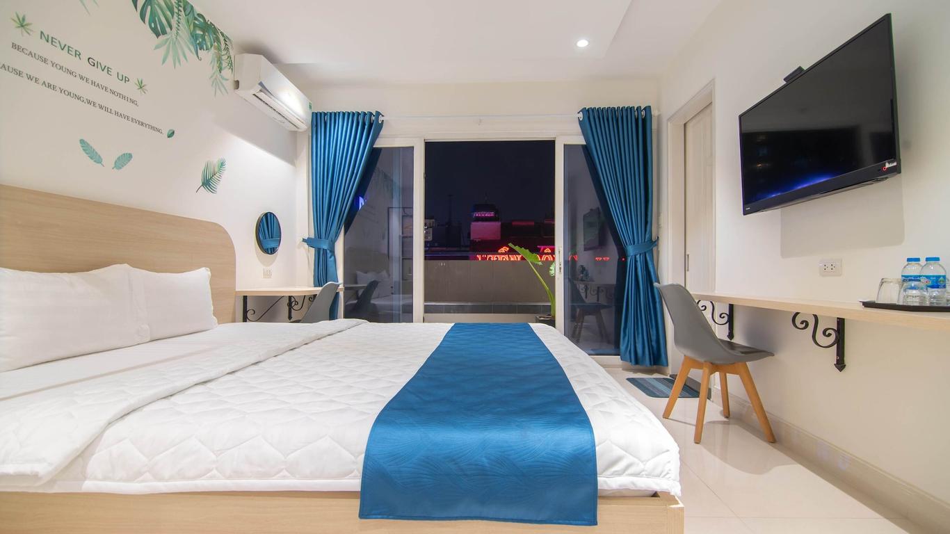 Bin Bin Hotel 6 - Near Secc D7