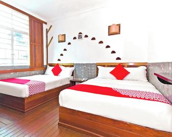 OYO 210 Hotel Five 2 - Kota Kinabalu - Bedroom