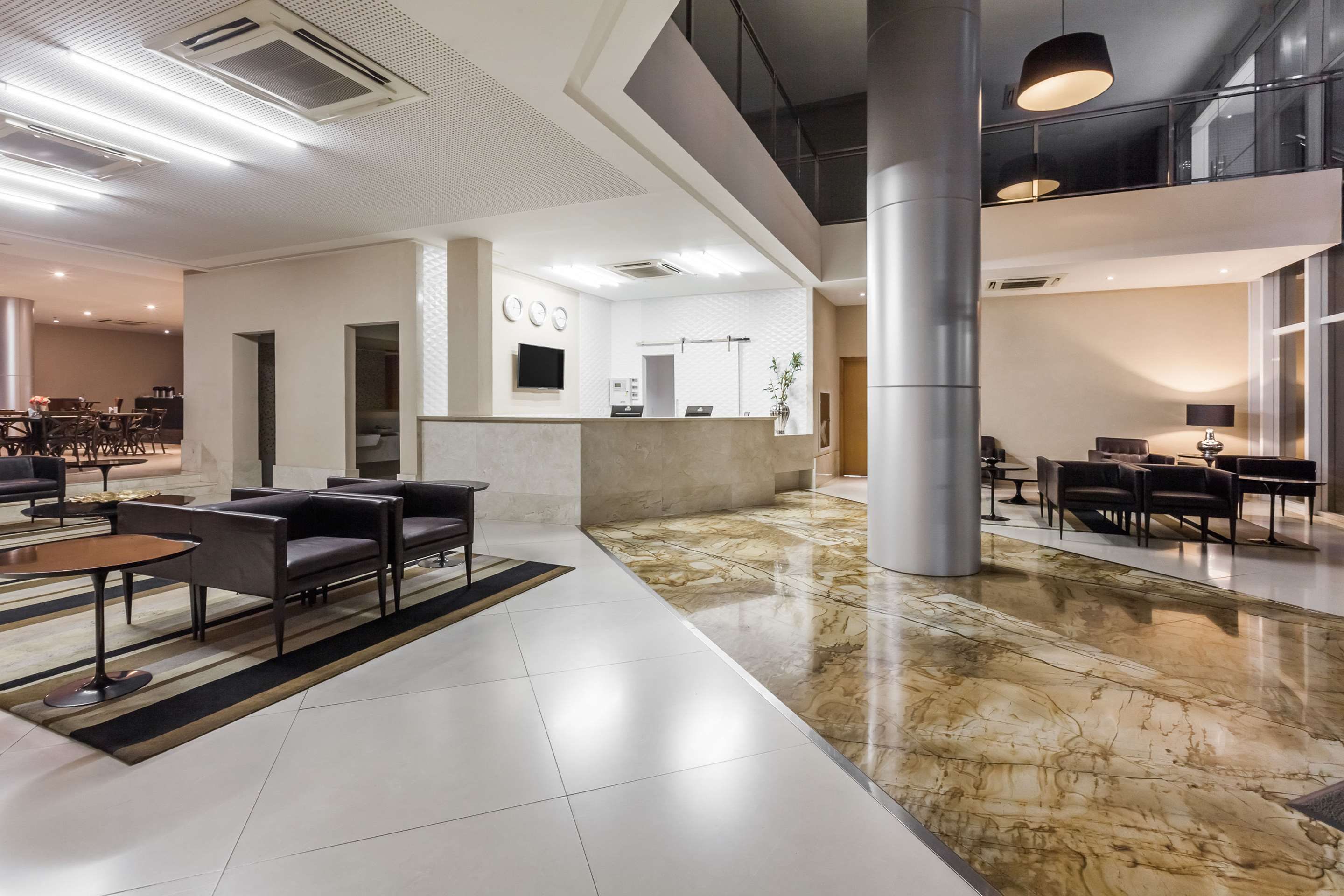 Days Inn by Wyndham Linhares - Linhares - Lobby