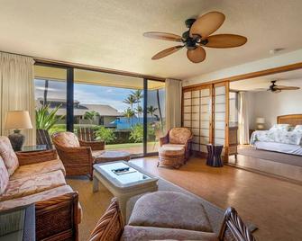 Castle At Makahuena At Poipu - Poipu - Living room