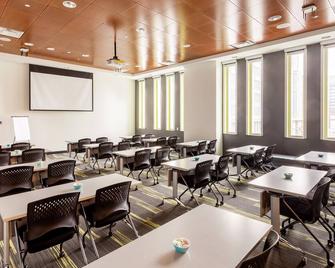 Residence & Conference Centre - Toronto Downtown - Toronto - Restaurant