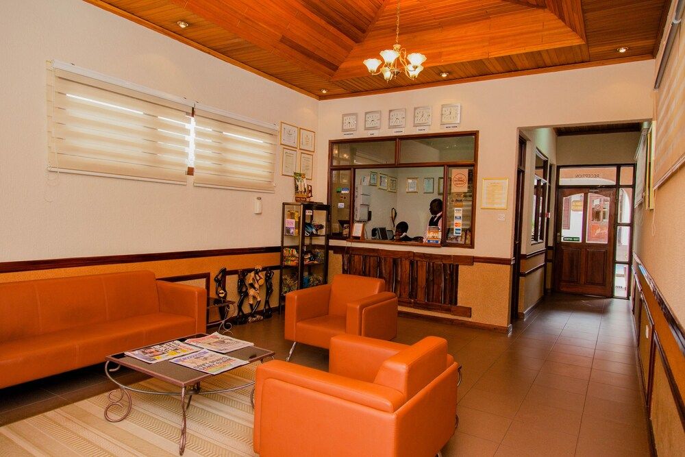 Mahogany Lodge, Cantonments - Accra - Front desk