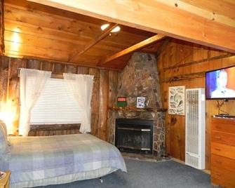 2400-Oak Knoll Lodge cabin - Big Bear Lake - Sypialnia