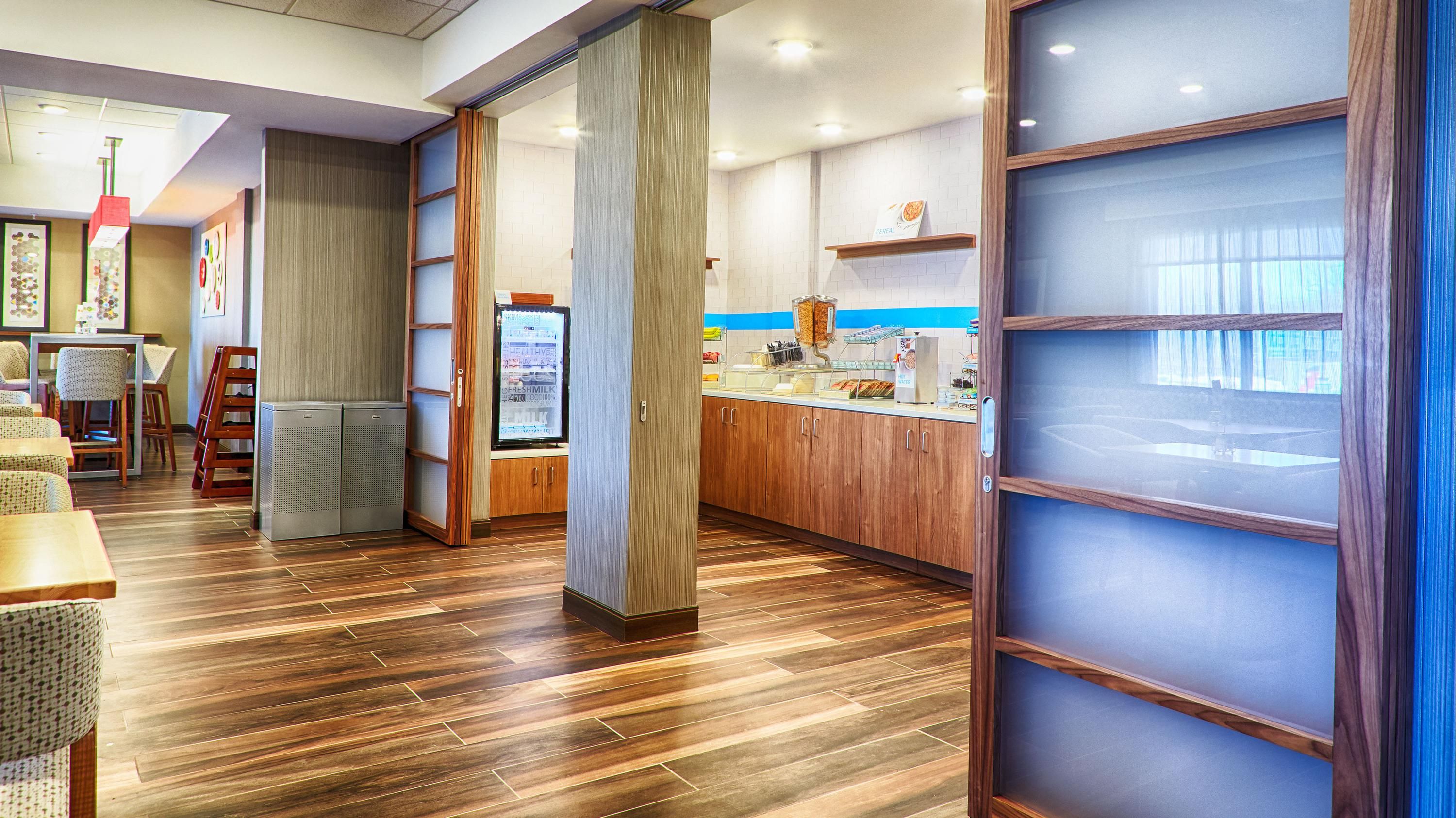 42+ neu Fotos Holiday Inn Trenton : Guest room amenity - Picture of