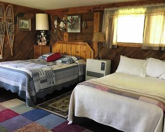 Moose Twin Cabins. - Homer - Bedroom