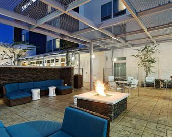 سبرنج هيل سويتس بنساكولا - بينساكولا - شرفة مرصوفة