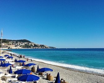 Carre D'or Super 2 Pieces - Nice - Plage