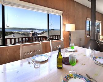 Your Vacation Starts Here! - Dillon Beach - Dining room