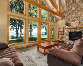 Premier Lakefront Views on Gull Lake - Open Floorplan with beautiful views - Nisswa - Living room