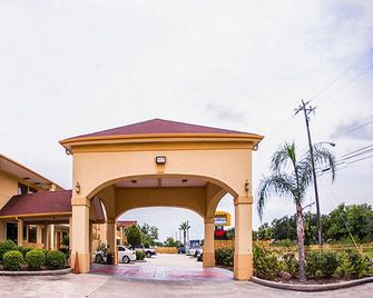 Downtowner Inn and Suites - Houston - Toà nhà