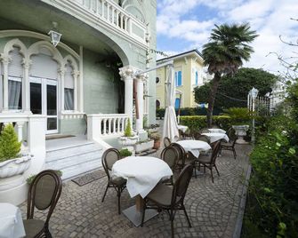 Hotel Gennarino - Livorno - Patio