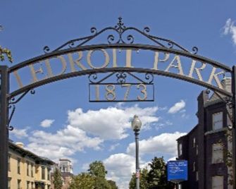 Ledroit Park Renaissance Bed And Breakfast - Washington D. C.