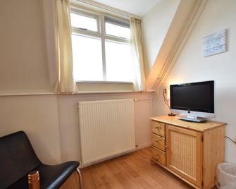 Apartment in Bergen aan Zee near the Beach - Bergen aan Zee