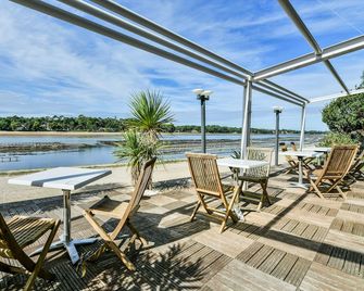 Hotel Le Pavillon Bleu - Hossegor - Patio