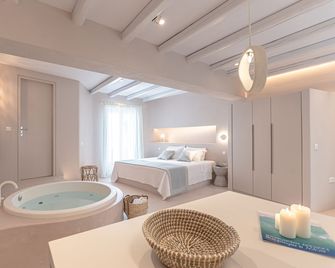 Antony Suites (Adults Only) - Naxos - Habitación