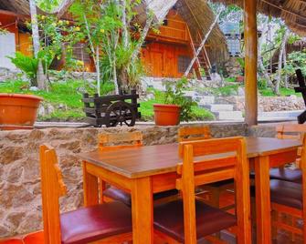 El Portal De Champey - Lanquín - Patio