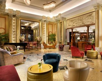 Grand Hotel Savoia Genova, Curio Collection by Hilton - Genua - Lounge